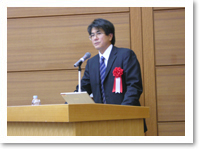 小林 由佳氏